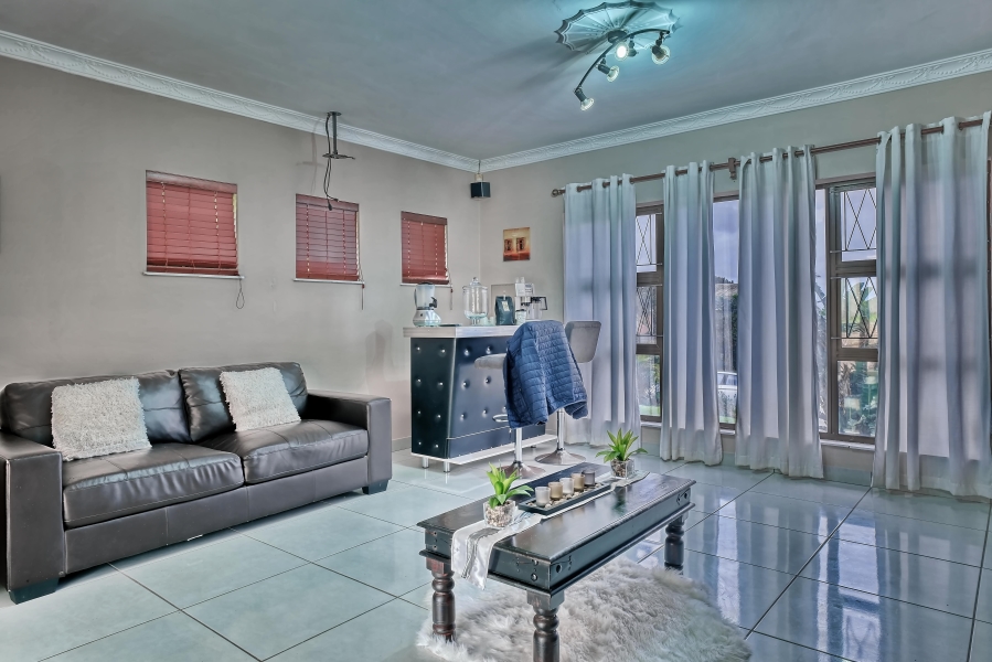 4 Bedroom Property for Sale in Lovemore Heights Estate Eastern Cape
